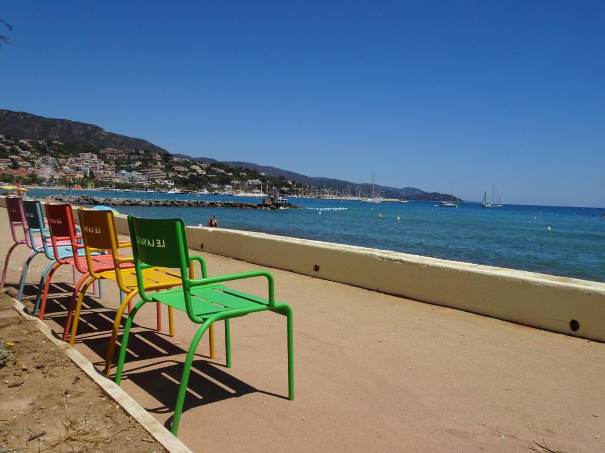 T3 150 M De La Plage, Climatisation, Piscine Et Parking Privatif - Le Lavandou Exterior photo